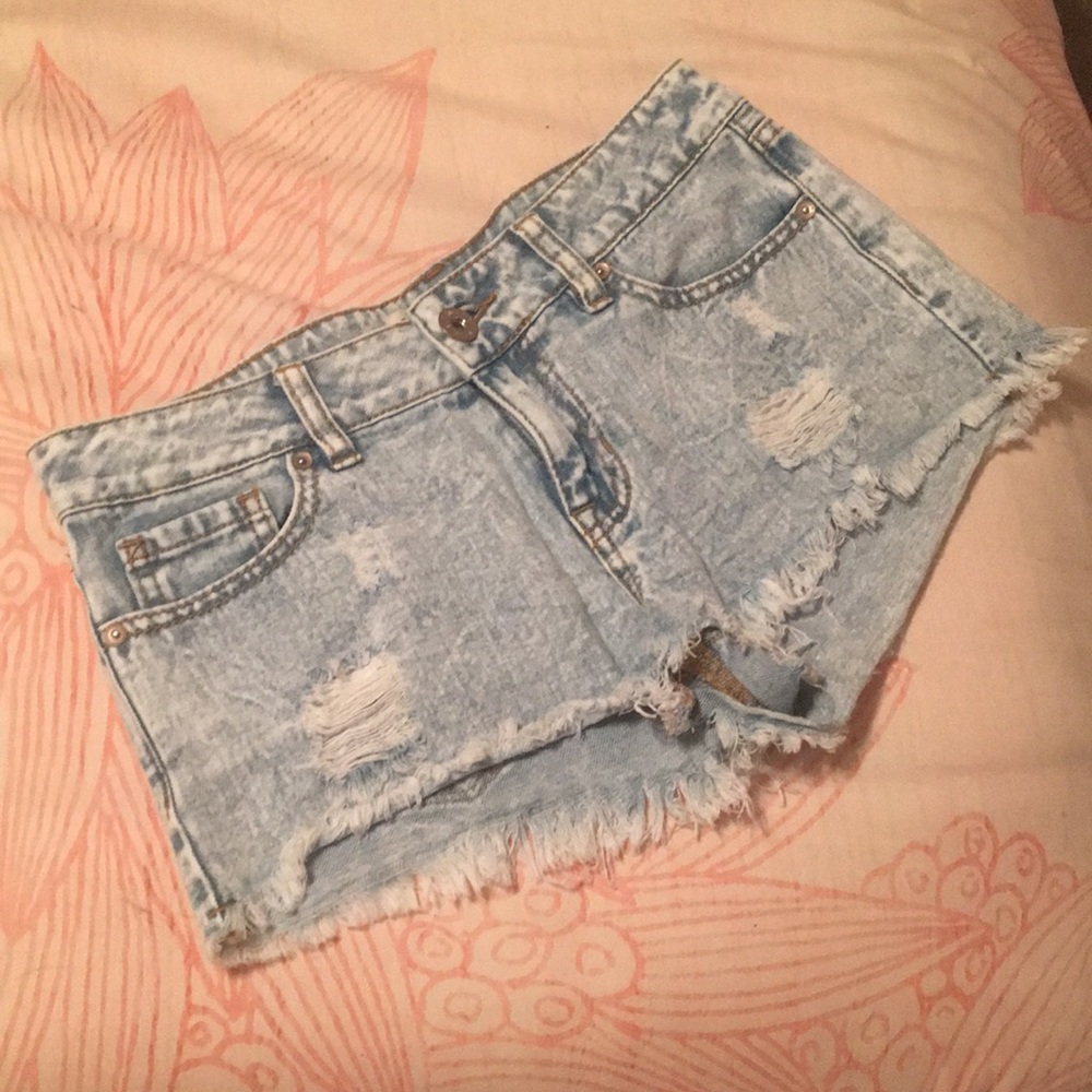 Lightwash Demin Shorts